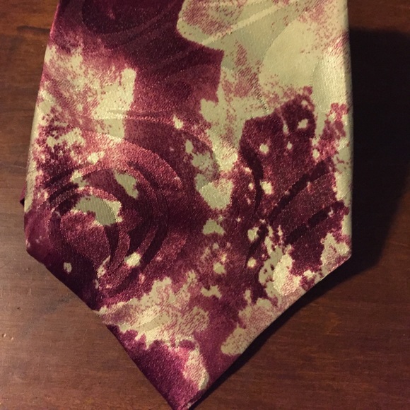 Hand made Christian Armand Tie - Picture 2 of 4